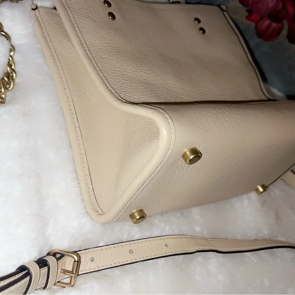 🆕COACH X JENNIFER LOPEZ DEMPSEY TOTE 22 WITH NYC SKYLINE